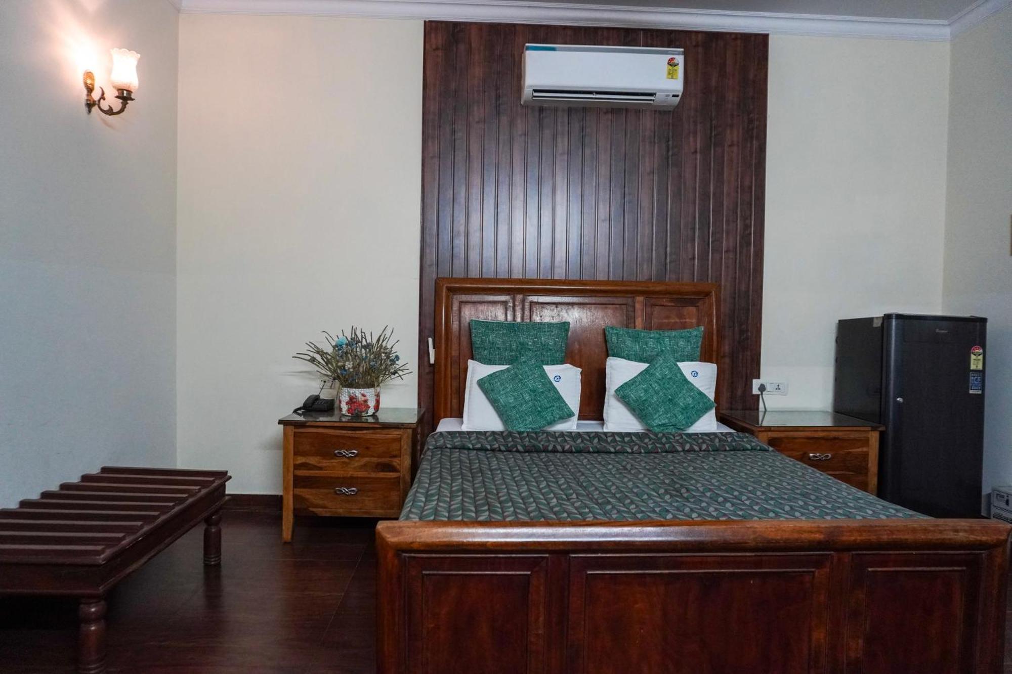 Perch Arbor Suites Gurgaon Buitenkant foto