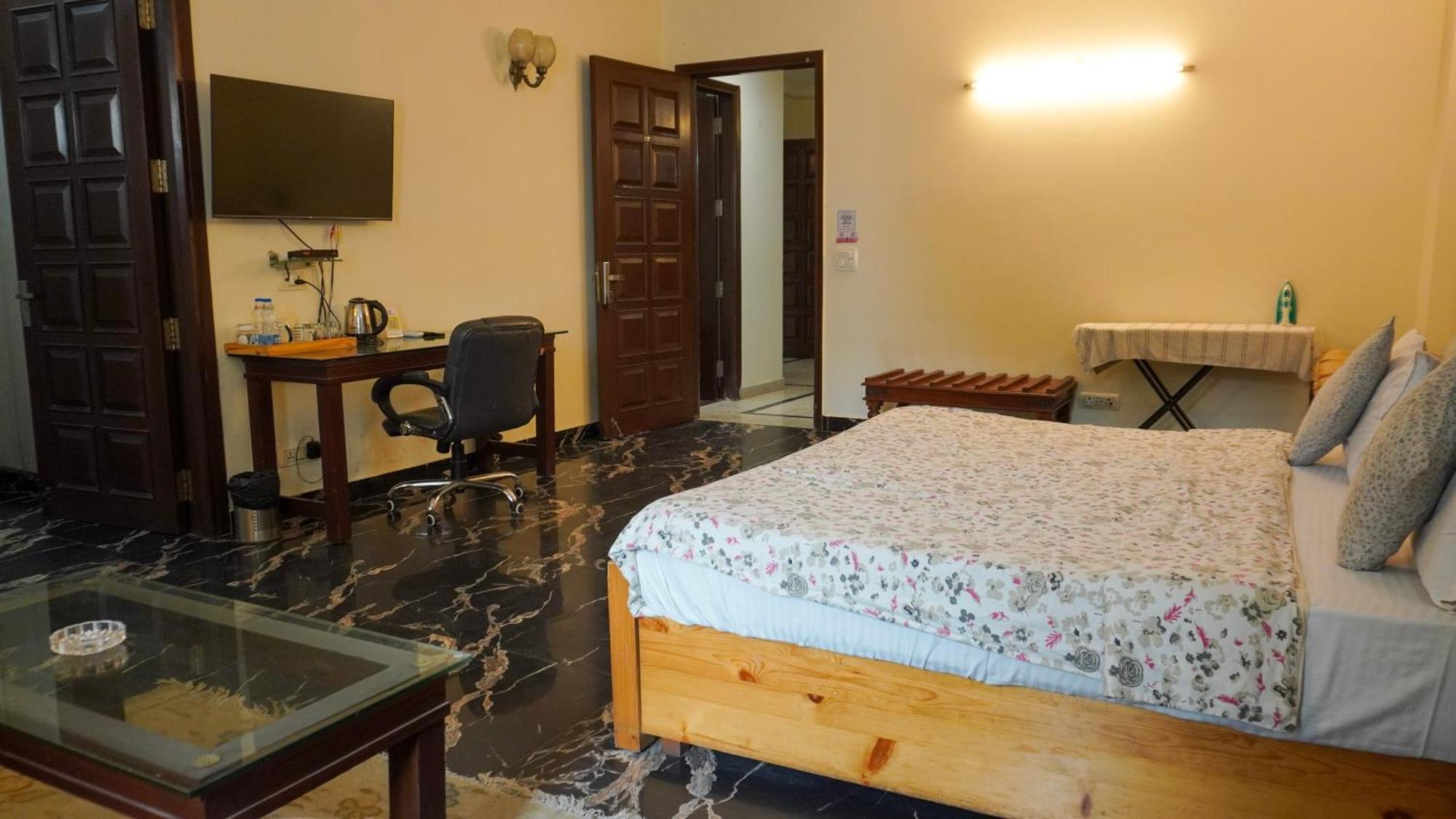Perch Arbor Suites Gurgaon Buitenkant foto